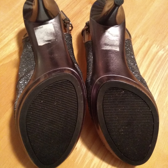 Silver Mesh Dress Sandals - Picture 5 of 5